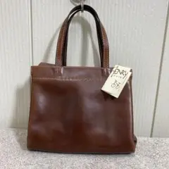 Item thumbnail for item 74f20628-32e0-4b44-bbc5-5dad50c743cd