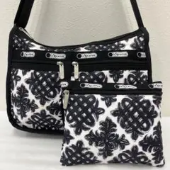 ●1131 LeSportsac レスポートサック　ショルダーバッグ　斜めがけ
