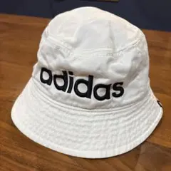 adidas ホワイト バケットハット