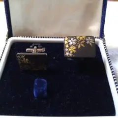 花模様 カフス 専用ケース付き