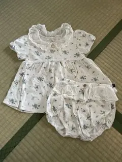 花柄フリル付きトップスとショーツセット futafuta