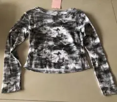 長袖Tシャツ S新品