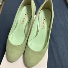 Item thumbnail for item 67599dc3-ad2b-4834-91d5-25f9317ae2bf