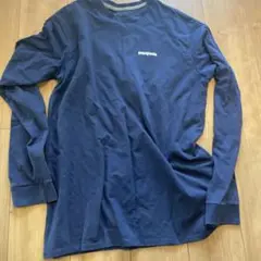patagonia ネイビー 長袖カットソー