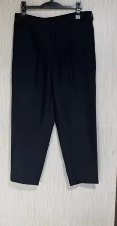 美品 GU ジーユー 黒プリーツ付き ストレート パンツ L