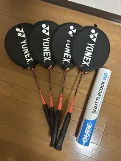 YONEX バドミントンラケット 4本セット＋ハネ