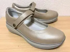 Item thumbnail for item 3a5b5a9b-2159-4aef-8bc3-de7064334f57