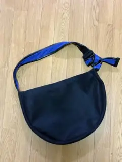 ear メッシュショルダーバッグ