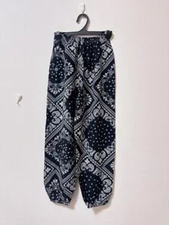 美品☆SHEIN ペイズリー柄パンツ 130