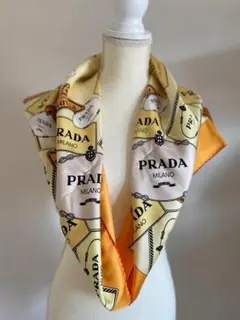 【PRADA】 シルクスカーフ ロゴ オレンジ