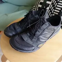 イッセイミヤケNew Balance MT100IS ブラック 27cm