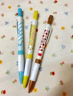 クマのイラスト付きボールペン3本セット