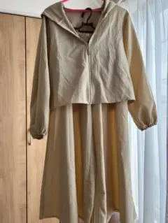 ベージュ フード付き セットアップ