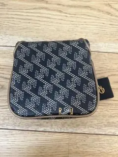 レザレクション　パターカバー