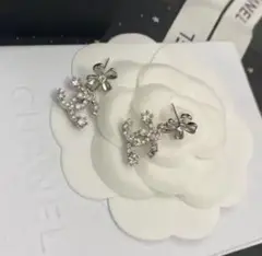 A3400 CHANEL ヴィンテージ チャーム 揺れるピアス ココマーク
