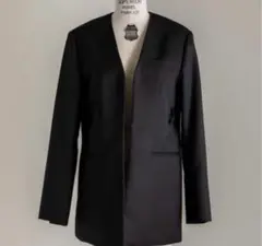The Row ノーカラー ブレザー 深藍ストライプ The Row ノーカラー ブレザー 深藍ストライプ The Row 深藍色