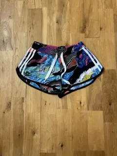 【美品】adidas アディダス カラフル ショートパンツ　 Mサイズ 個性的