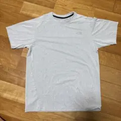 ノースフェイス グレー Tシャツ