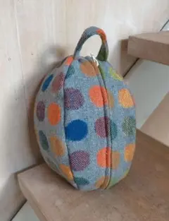 【ハンドメイド】ころりんポーチ　M　ウール混オレンジ系カラフルドット