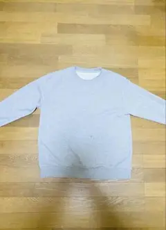 グレー トレーナー 小さな汚れあり