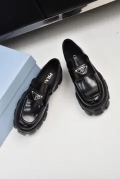 PRADA プラダ モノリス ローファー