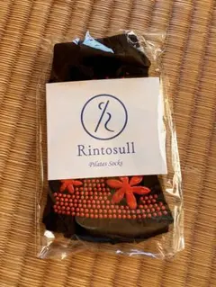 Rintosull Pilates Socks 滑り止め付き