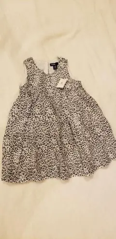 新品GAPワンピース　90cm