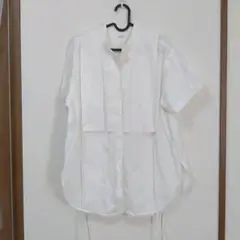 CLEIO. ホワイト 半袖シャツ