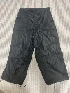 ブラックカーゴパンツ ナイロン製