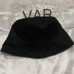 VARZAR ブラック バケットハット ジョングク着用