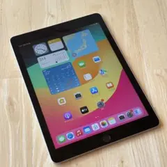 iPad 第6世代 セルラーモデル　32GB SIMフリー