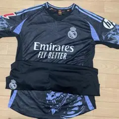 激安！サッカーユニフォーム！レアルマドリード・珍しい黒系ドラゴンデザインLサイズ