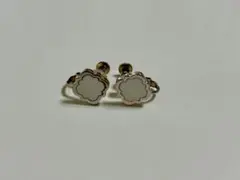 難ありTOCCA COLOR OF CLOVER イヤリング　ホワイト