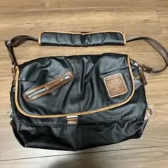 Kiefer neu レザーショルダーバッグ キーファーノイ 異素材 黒 茶