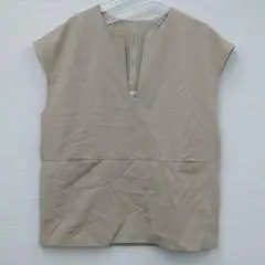 MOCA SELECTVネック ノースリーブト ップスバックジップベージュF