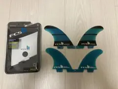 FCSII PERFORMER MEDIUM サーフボードクウァッドフィンセット