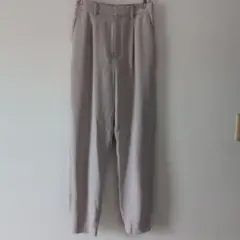 レディースパンツ　ベージュ　Sサイズ