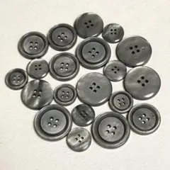 四つ穴ボタン　グレー　マーブル模様
