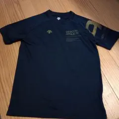 DESCENTE ネイビー Tシャツ