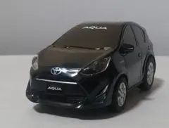 トヨタ アクア プルバックカー 全長約11㎝
