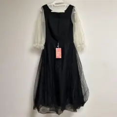 新品　パーティドレス　ブラックドレス スリーブ付き パール装飾　結婚式