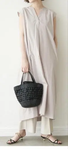【超美品】タイプライターバックタックワンピース