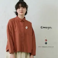 Emago.＊ ブローチ付きボックスシャツ
