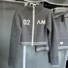 andmary logo zip set up grey