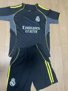 激安！サッカーユニフォーム！キッズ子供150サイズぐらい、ドルトムントパンツあり
