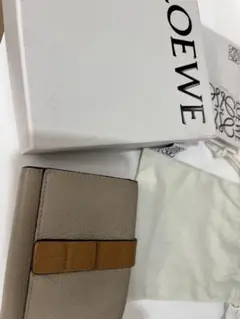 ロエベ ウォレット 折り財布