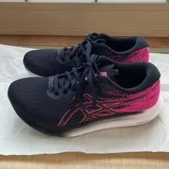 ASICS Gel-Excite 8 ランニングシューズ23.５cm