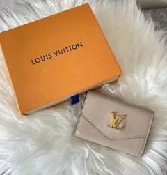 【期限 8月末】LOUIS VUITTON ベージュ 三つ折り財布