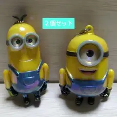 ミニオンズ　ケビン　スチュアート　プラプラ　マスコットキーホルダー　２個セット