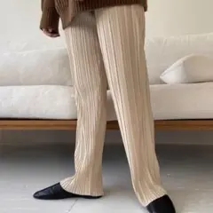 lawgy pleats easy pants ベージュ プリーツ ワイドパンツ